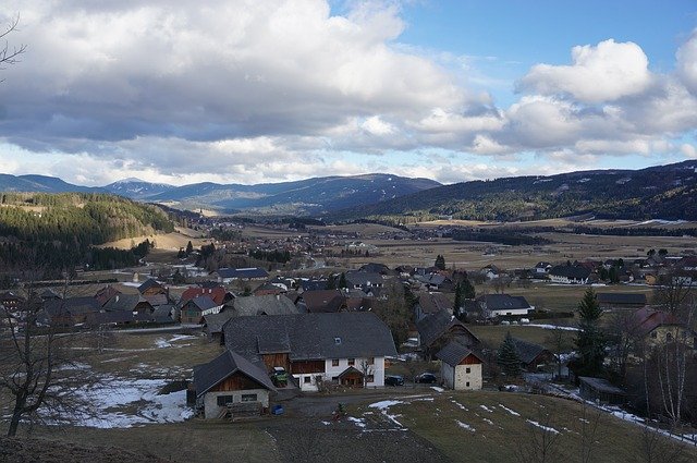 ดาวน์โหลดฟรี Landscape Valley Heaven - ภาพถ่ายหรือรูปภาพฟรีที่จะแก้ไขด้วยโปรแกรมแก้ไขรูปภาพออนไลน์ GIMP