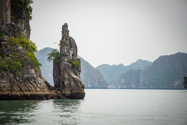 Download grátis lan ha bay halong vietnam sandstone imagem grátis para ser editada com o editor de imagens on-line gratuito do GIMP