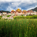 Large, beautiful temple  screen for extension Chrome web store in OffiDocs Chromium