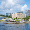 Large building on the lake  screen for extension Chrome web store in OffiDocs Chromium