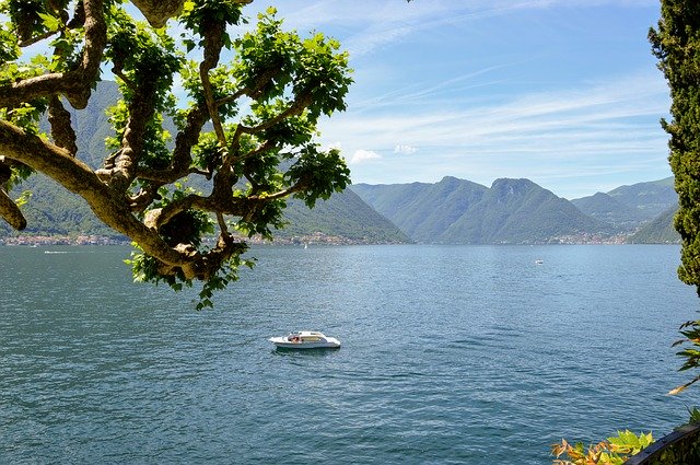 무료 다운로드 Lario Como Lake - 무료 사진 또는 GIMP 온라인 이미지 편집기로 편집할 사진