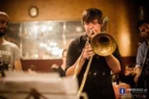 Free download latenight_jams_theatercafe_graz_studierende_institut_fuer_jazz_kultstatus_donnerstags_tanja_baumgartinger_chefin_lokals_studium_40 free photo or picture to be edited with GIMP online image editor