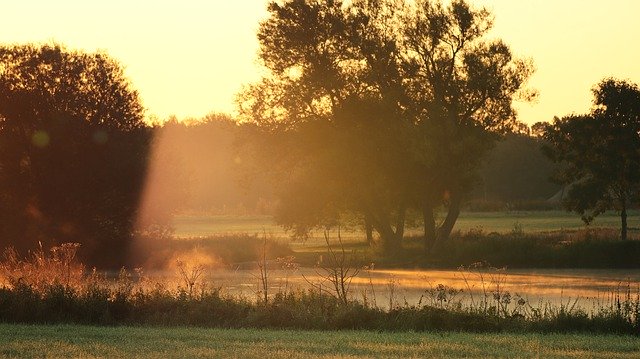 Bezpłatne pobieranie Late Summer Autumn Nature - darmowe zdjęcie lub obraz do edycji za pomocą internetowego edytora obrazów GIMP