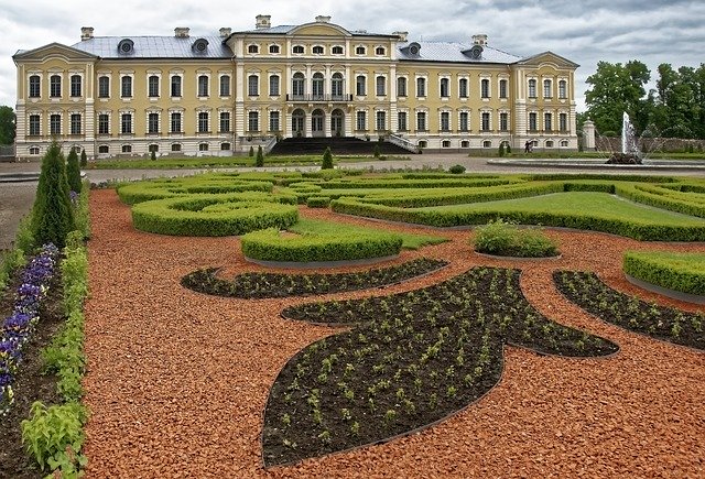 Gratis download Letland Castle Rundāle - gratis foto of afbeelding om te bewerken met GIMP online afbeeldingseditor