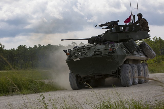 Free download lav 25 armored vehicle apc free picture to be edited with GIMP free online image editor