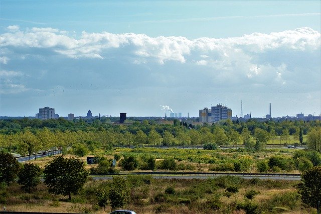 무료 다운로드 Leipzig View Clouds - 무료 사진 또는 GIMP 온라인 이미지 편집기로 편집할 수 있는 사진