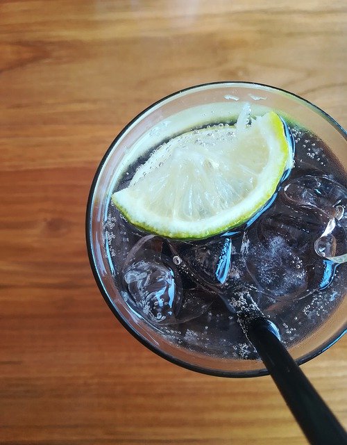 Скачать бесплатно Lemon Water Glass - бесплатная фотография или картинка для редактирования с помощью онлайн-редактора изображений GIMP