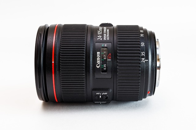 Free download lens canon zoom lens ef 24 105mm free picture to be edited with GIMP free online image editor