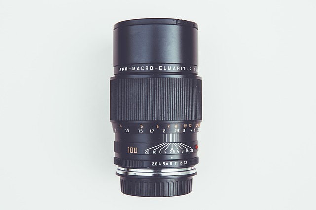 Free download lens photo photographer camera free picture to be edited with GIMP free online image editor