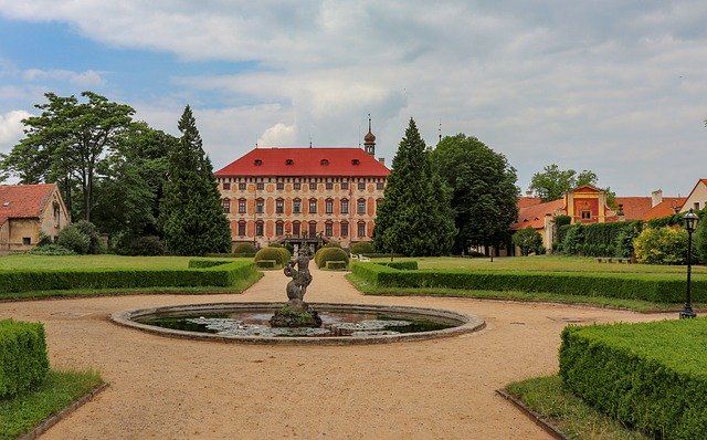 Libochovice Zamek Zahrada 무료 다운로드 - 김프 온라인 이미지 편집기로 편집할 수 있는 무료 사진 또는 그림