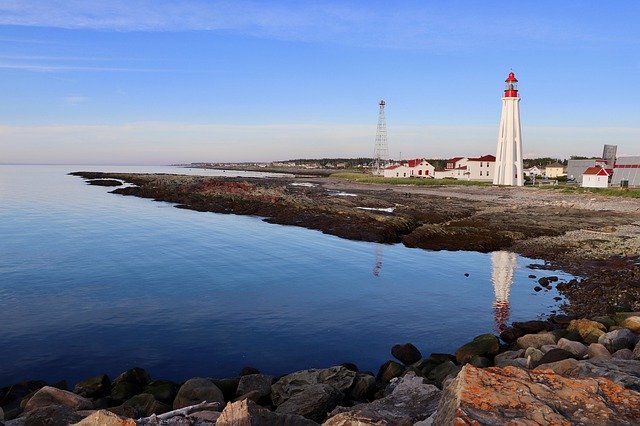 Téléchargement gratuit Lighthouse Water River - photo ou image gratuite à éditer avec l'éditeur d'images en ligne GIMP