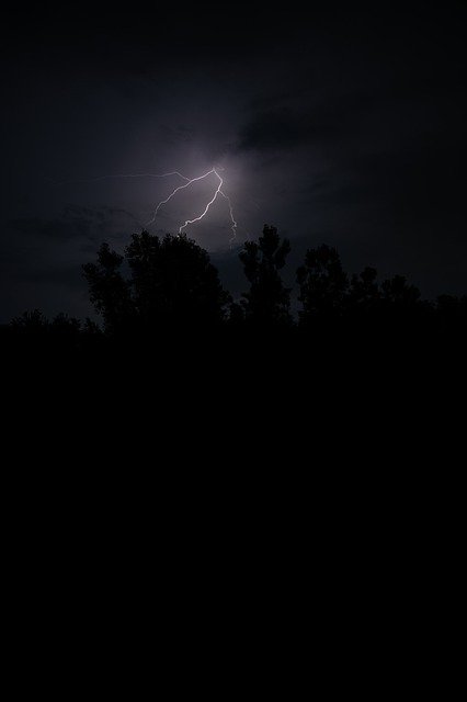 Kostenloser Download Lightning Bolt Sky - kostenloses Foto oder Bild zur Bearbeitung mit GIMP Online-Bildbearbeitung