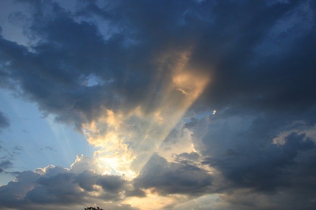 تنزيل Light Ray Sky مجانًا - صورة أو صورة مجانية ليتم تحريرها باستخدام محرر الصور عبر الإنترنت GIMP