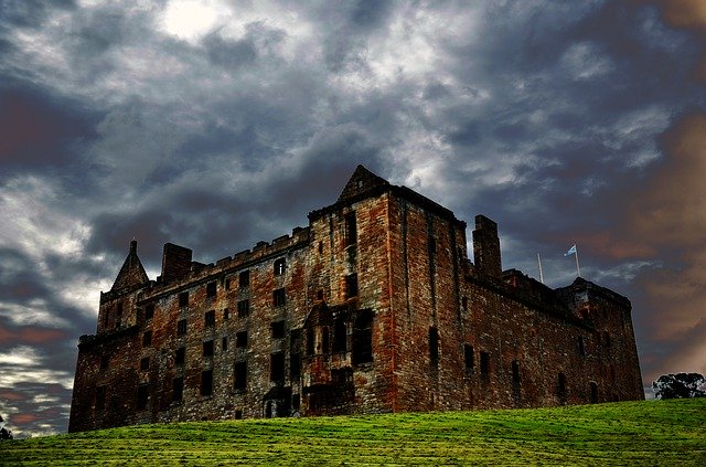 Free picture Linlithgow Palace Scenic On A Hill -  to be edited by GIMP free image editor by OffiDocs