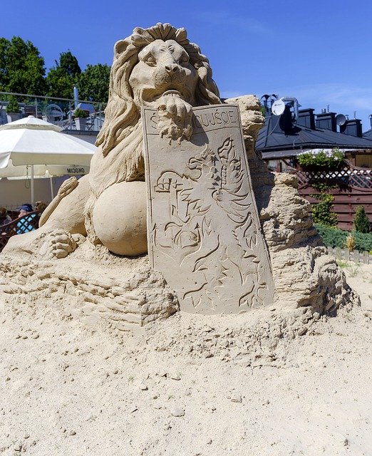 Gratis download Lion Sculpture Sand - gratis foto of afbeelding om te bewerken met GIMP online afbeeldingseditor