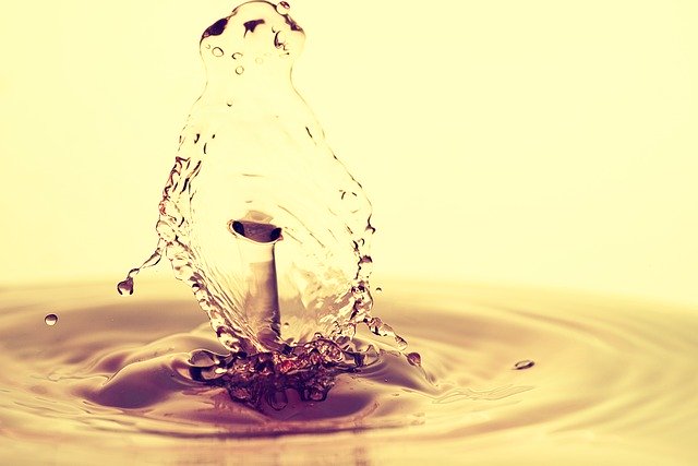 Muat turun percuma templat foto percuma Liquid Wave Drip Water untuk diedit dengan editor imej dalam talian GIMP