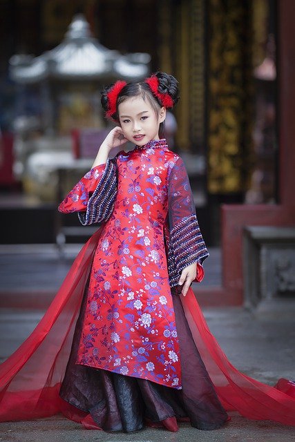 Free download little girl ancient costume free picture to be edited with GIMP free online image editor