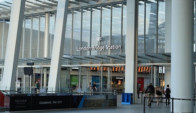 Unduh gratis London Bridge Station Rail - foto atau gambar gratis untuk diedit dengan editor gambar online GIMP