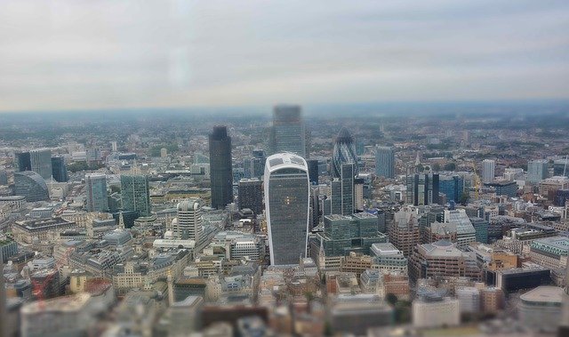Бесплатно скачать London Skyline Toys - бесплатное фото или изображение для редактирования с помощью онлайн-редактора изображений GIMP