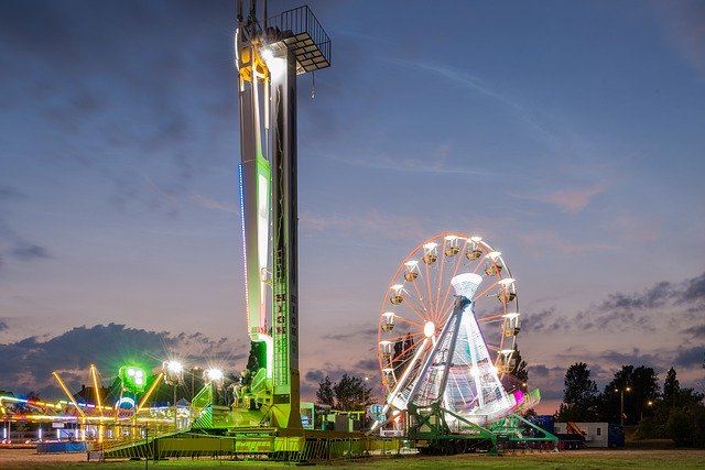 Free download Lunapark Amusement Park Evening -  free photo or picture to be edited with GIMP online image editor