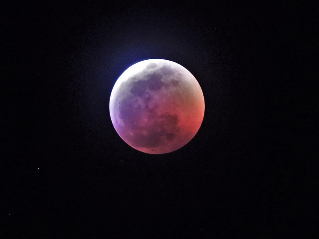 ດາວໂຫຼດຟຣີ Lunar Eclipse Moon Blood ແມ່ແບບຮູບພາບເພື່ອແກ້ໄຂດ້ວຍຕົວແກ້ໄຂຮູບພາບອອນໄລນ໌ GIMP