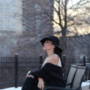 Luxurious lady  screen for extension Chrome web store in OffiDocs Chromium
