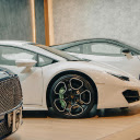 Luxury Cars in Car Showr  screen for extension Chrome web store in OffiDocs Chromium