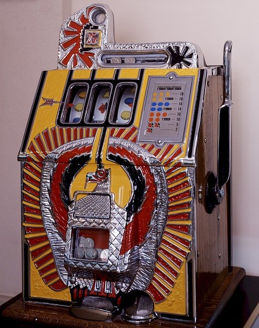 Tải xuống miễn phí Machine Vintage Slot - ảnh hoặc ảnh miễn phí được chỉnh sửa bằng trình chỉnh sửa ảnh trực tuyến GIMP