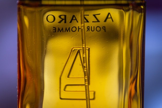 Безкоштовно завантажте Macro Perfume Back - безкоштовне фото або зображення для редагування за допомогою онлайн-редактора зображень GIMP