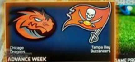 Bezpłatne pobieranie Madden NFL 16 Chicago Red Dragons VS Tampa Bay Buccaneers Teams Zrzut ekranu darmowe zdjęcie lub obraz do edycji za pomocą internetowego edytora obrazów GIMP