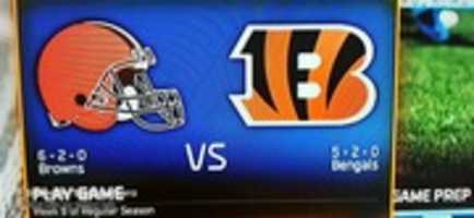 Madden NFL 16 Cleveland Browns VS Cincinnati Bengals Teams 스크린샷 무료 다운로드 사진 또는 김프 온라인 이미지 편집기로 편집할 사진