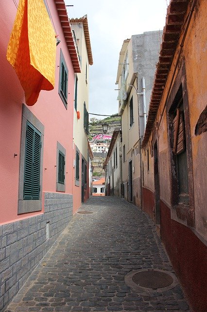 Free download Madeira Narrow Lane Historic -  free photo or picture to be edited with GIMP online image editor