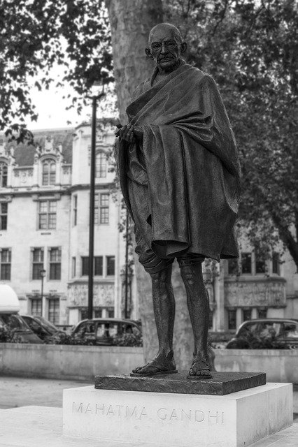 Free download Mahatma Gandhi Parliament Square -  free photo or picture to be edited with GIMP online image editor