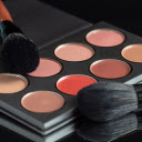 Makeup palette and brush  screen for extension Chrome web store in OffiDocs Chromium