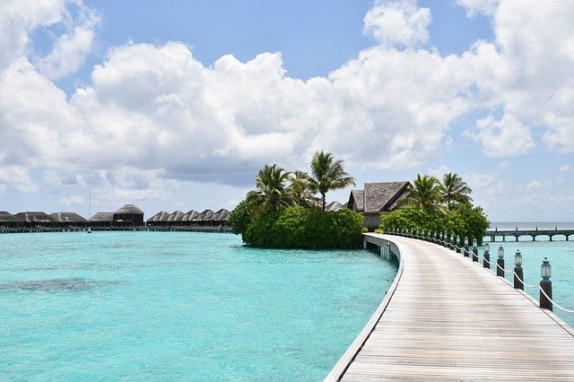Free picture Maldives Water Villa Holiday -  to be edited by GIMP free image editor by OffiDocs