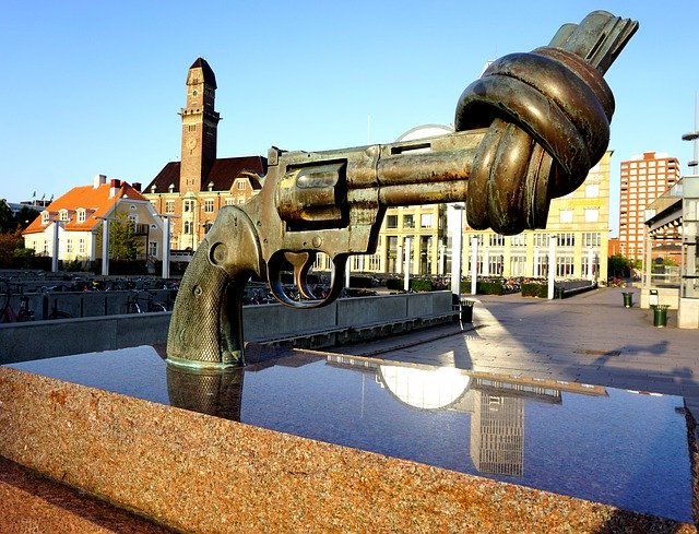 Téléchargement gratuit de Malmö Sculpture Statue - photo ou image gratuite à modifier avec l'éditeur d'images en ligne GIMP