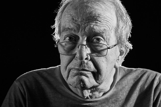 Free download man elderly old not no free picture to be edited with GIMP free online image editor