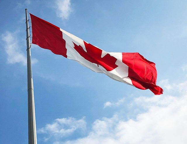 Maple Leaf Canada'yı ücretsiz indirin - GIMP çevrimiçi resim düzenleyiciyle düzenlenecek ücretsiz fotoğraf veya resim