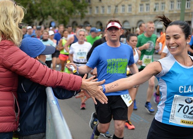 Free download Marathon Enthusiasm Run Clap -  free free photo or picture to be edited with GIMP online image editor