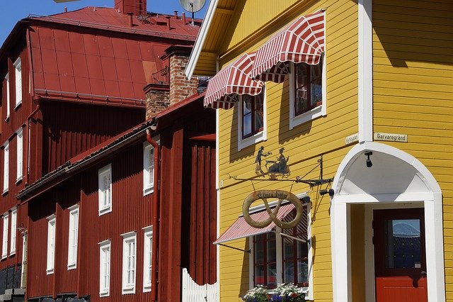 ดาวน์โหลดฟรี Mariefred Building Houses - รูปถ่ายหรือรูปภาพฟรีที่จะแก้ไขด้วยโปรแกรมแก้ไขรูปภาพออนไลน์ GIMP