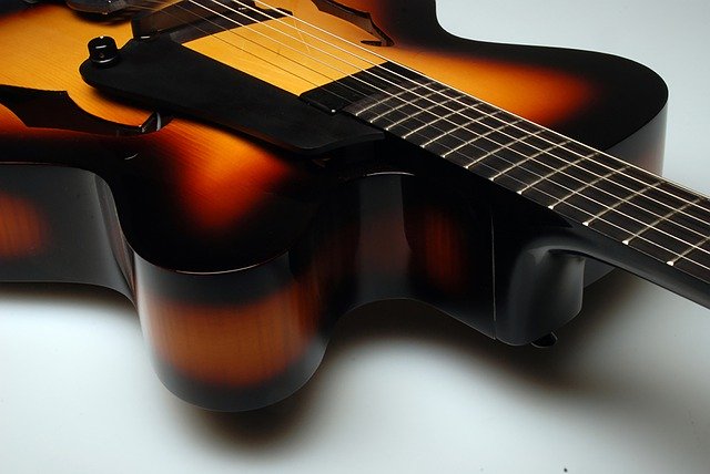 Unduh gratis Martin Hollow Body Guitar Electric - foto atau gambar gratis untuk diedit dengan editor gambar online GIMP