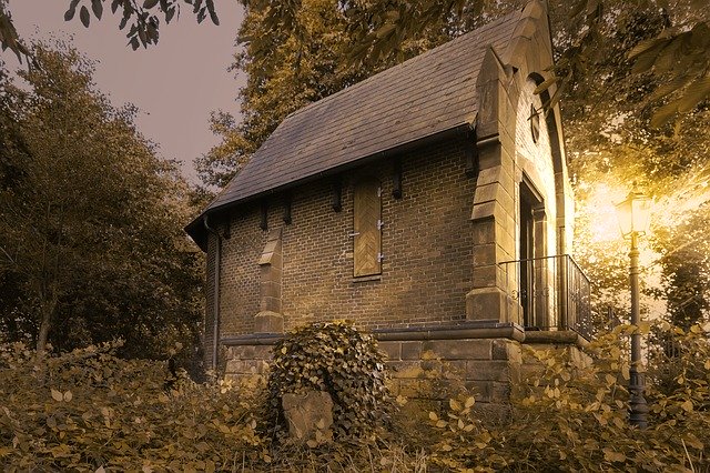 Kostenloser Download Mausoleum Isenbüttel Gothic - kostenloses Foto oder Bild zur Bearbeitung mit GIMP Online-Bildbearbeitung