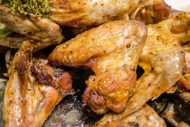 Безкоштовно завантажте Meat Poultry The Wing — безкоштовну фотографію чи зображення для редагування за допомогою онлайн-редактора зображень GIMP