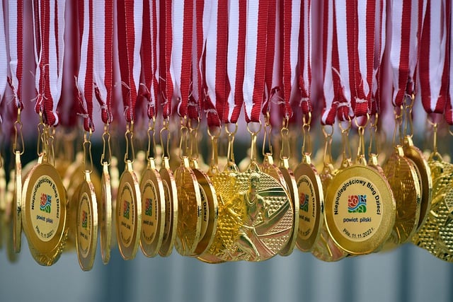 Free download medals trophies place prize gold free picture to be edited with GIMP free online image editor