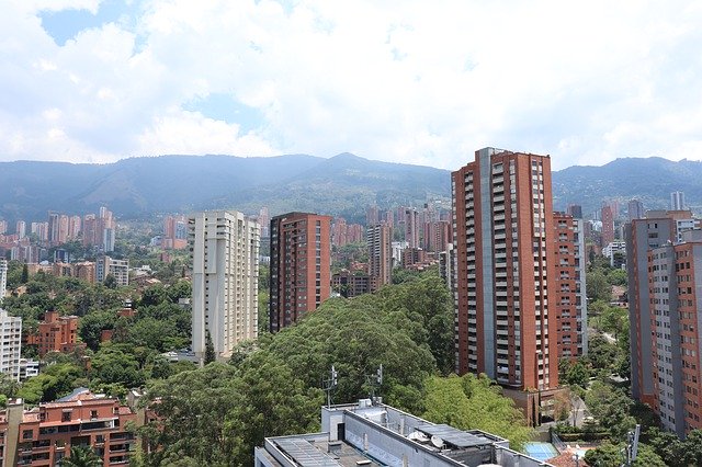 Unduh gratis Medellin Cityscape City - foto atau gambar gratis untuk diedit dengan editor gambar online GIMP