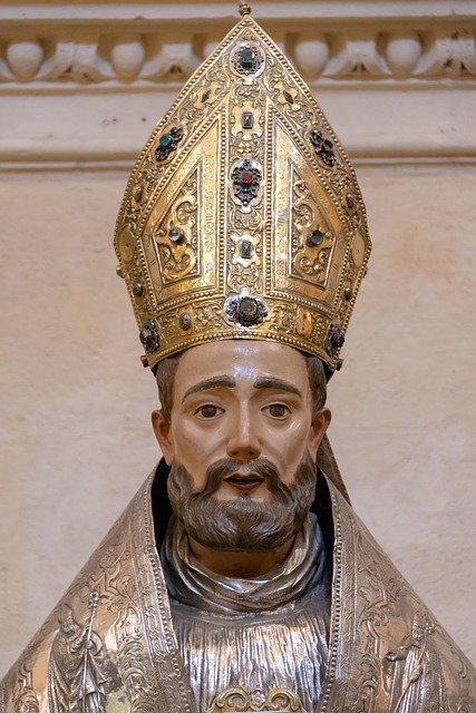 Free download Medieval Statue Wooden Bishop -  free photo or picture to be edited with GIMP online image editor