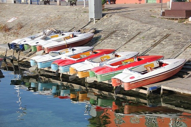 Kostenloser Download Meersburg Boats Water - kostenloses Foto oder Bild zur Bearbeitung mit GIMP Online-Bildbearbeitung