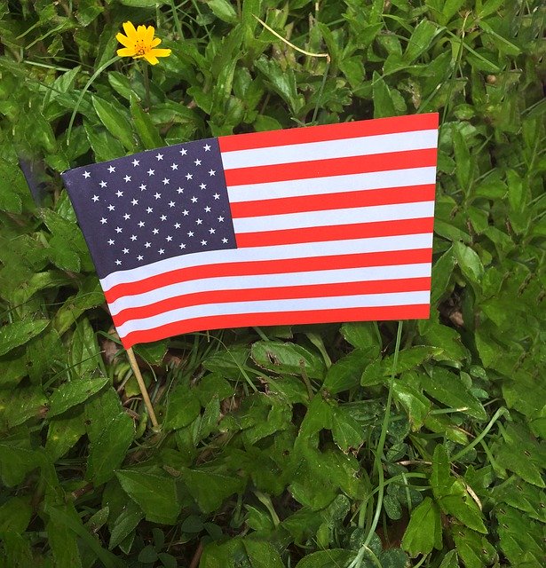 Unduh gratis Memorial Day Flag American - foto atau gambar gratis untuk diedit dengan editor gambar online GIMP