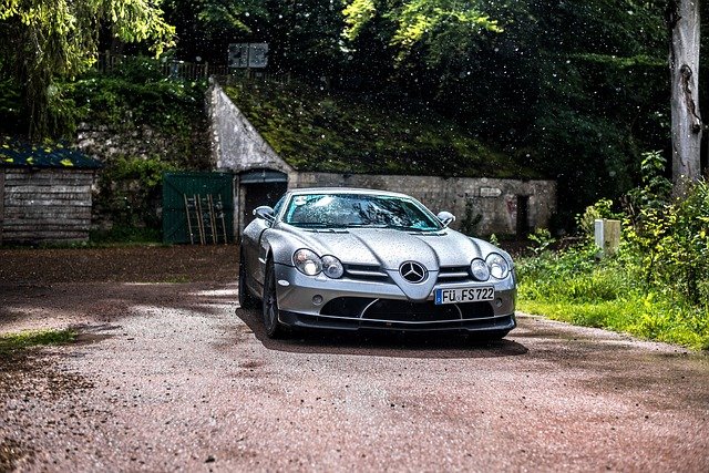 Darmowe pobieranie mercedes slr mclaren deszcz supercar darmowe zdjęcie do edycji za pomocą bezpłatnego edytora obrazów online GIMP