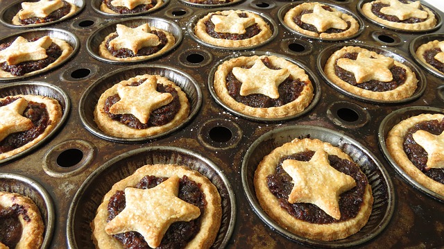 Free download mince pies christmas baking baked free picture to be edited with GIMP free online image editor